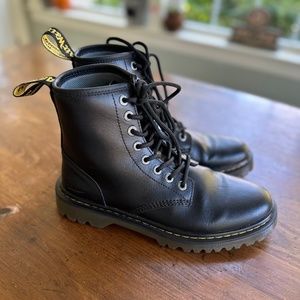 Dr Martens 1460 Smooth Leather boot